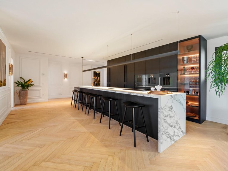 Penthouse for Sale in Marbella, Malaga 16