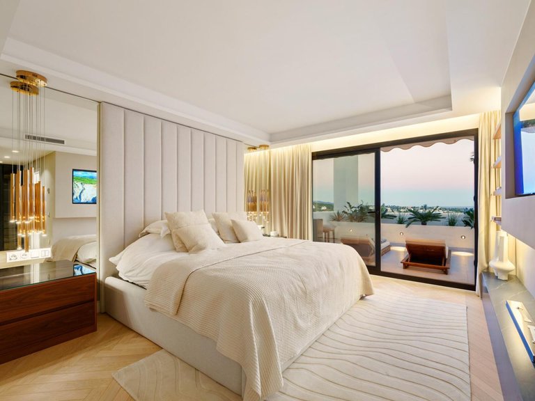 Penthouse for Sale in Marbella, Malaga 24