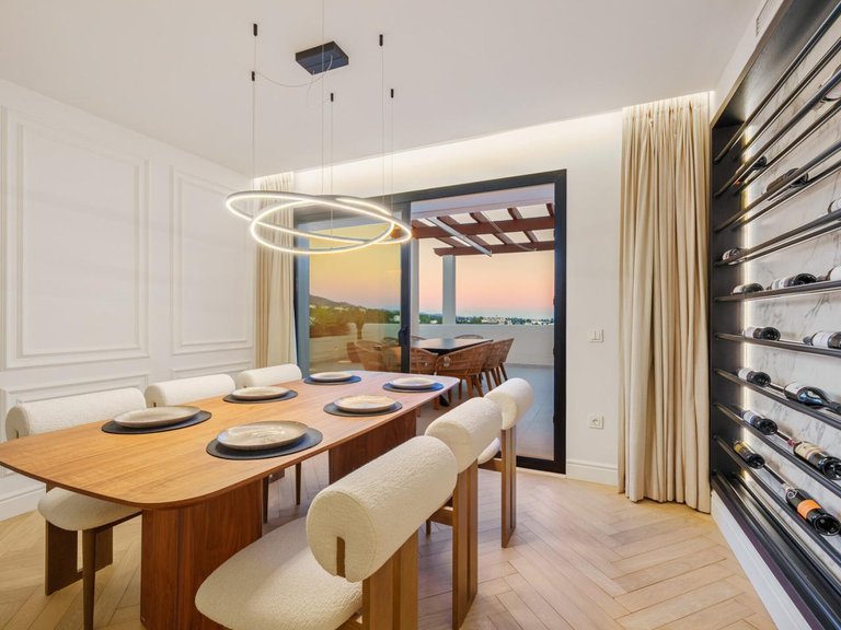 Penthouse for Sale in Marbella, Malaga 4