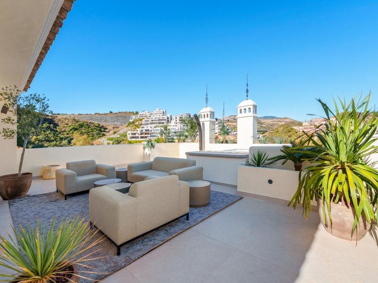Penthouse for Sale in Marbella, Malaga 41