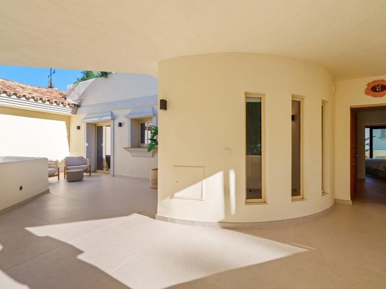 Penthouse for Sale in Marbella, Malaga 7