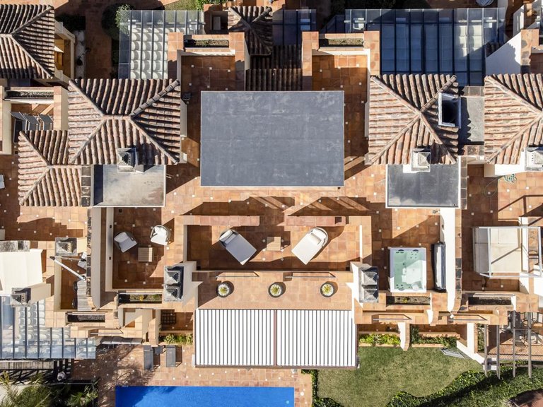 Penthouse for Sale in Benahavís, Malaga 10