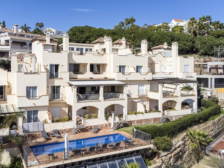 Penthouse for Sale in Benahavís, Malaga 12