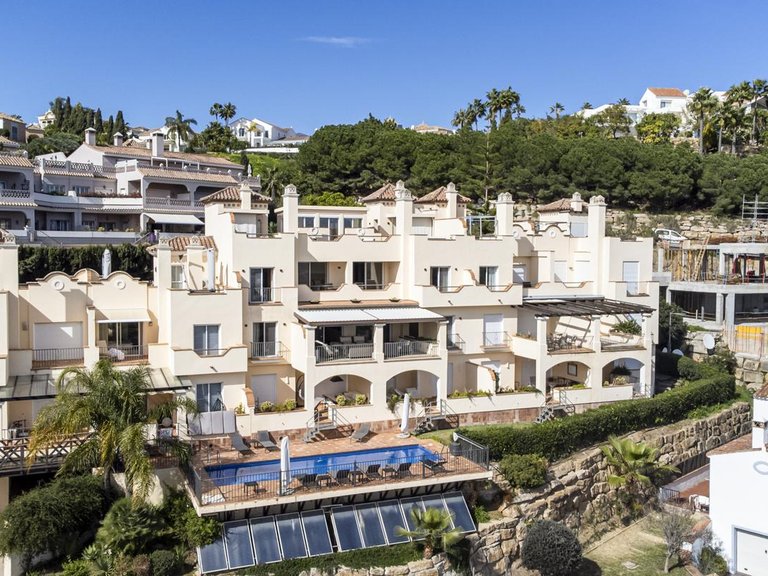 Penthouse for Sale in Benahavís, Malaga 13