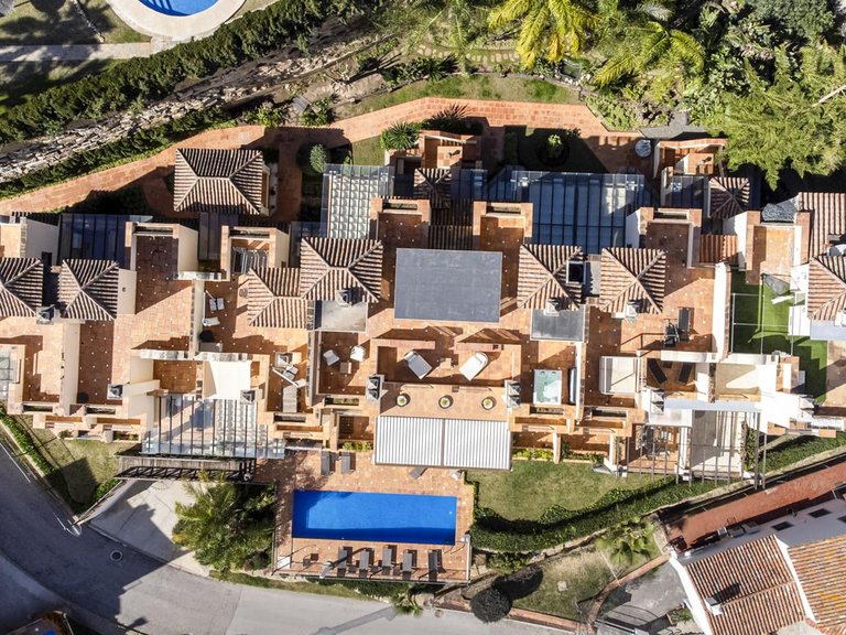 Penthouse for Sale in Benahavís, Malaga 11