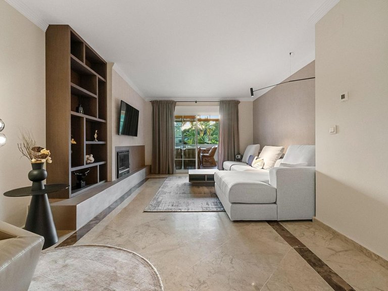 Apartment for Sale in Marbella, Malaga 13