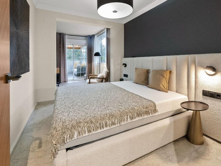 Apartment for Sale in Marbella, Malaga 25