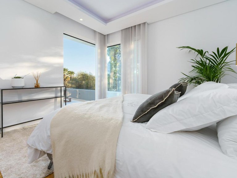 Villa for Sale in Marbella, Malaga 31