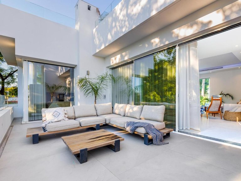 Villa for Sale in Marbella, Malaga 26