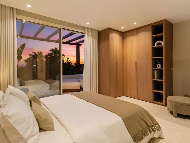 Villa for Sale in Marbella, Malaga 14