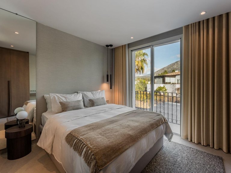 Villa for Sale in Marbella, Malaga 29