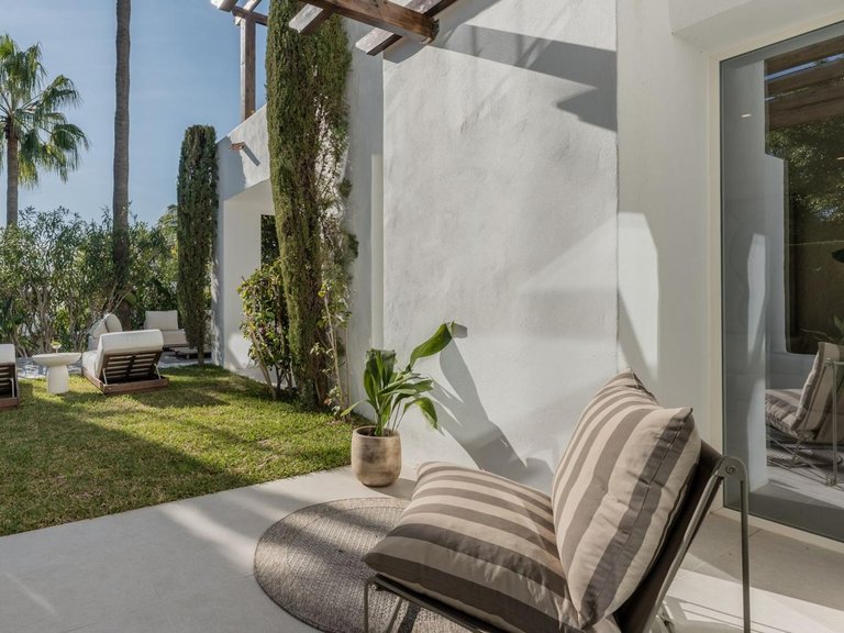 Villa for Sale in Marbella, Malaga 26