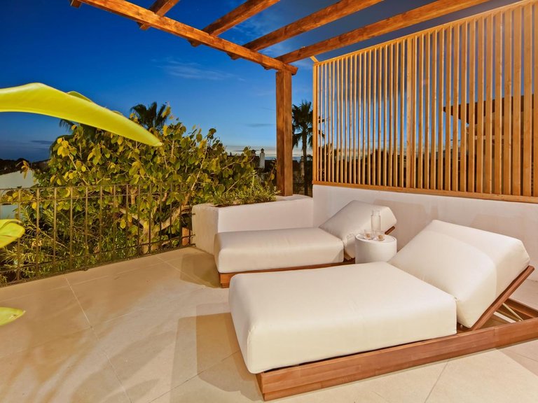 Villa for Sale in Marbella, Malaga 35
