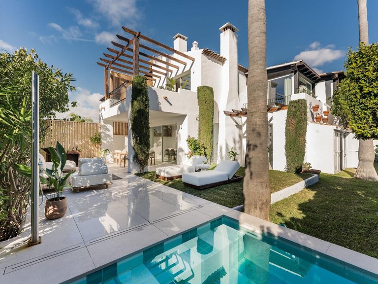 Villa for Sale in Marbella, Malaga 39