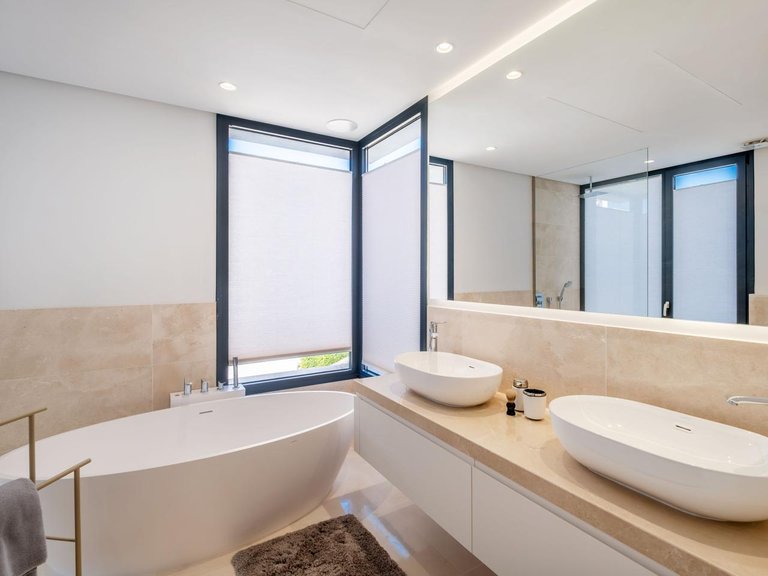 Villa for Sale in Estepona, Malaga 19