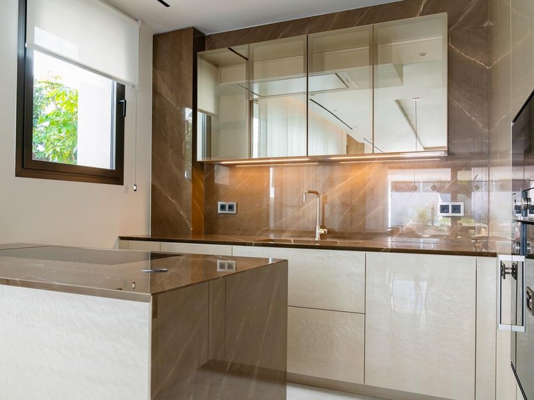 Apartment for Sale in Marbella, Malaga 17