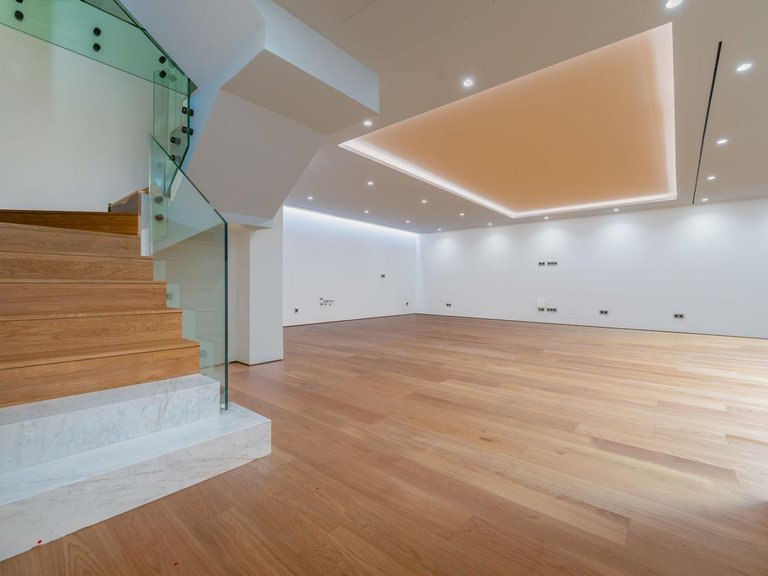Apartment for Sale in Marbella, Malaga 31