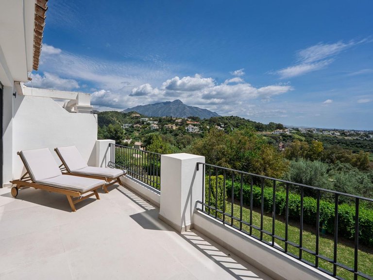 Apartment for Sale in Artola, Malaga 26