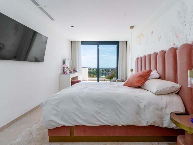 Apartment for Sale in Artola, Malaga 12
