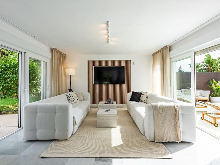 Villa for Sale in Marbella, Malaga 9