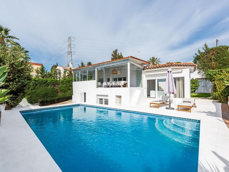 Villa for Sale in Marbella, Malaga 1
