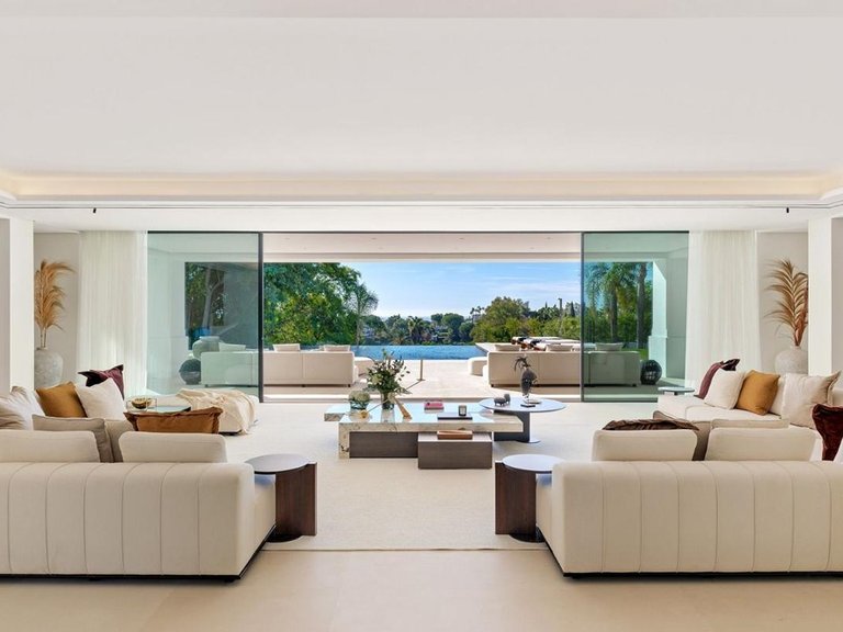 Villa for Sale in Benahavís, Malaga 8