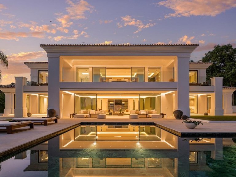 Villa for Sale in Benahavís, Malaga 43