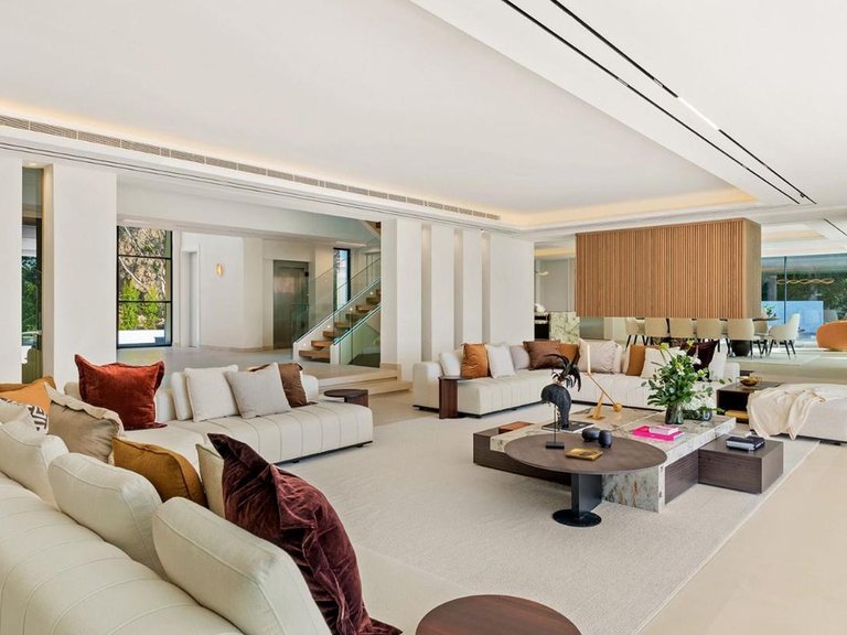 Villa for Sale in Benahavís, Malaga 15