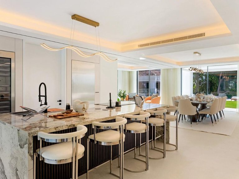 Villa for Sale in Benahavís, Malaga 13