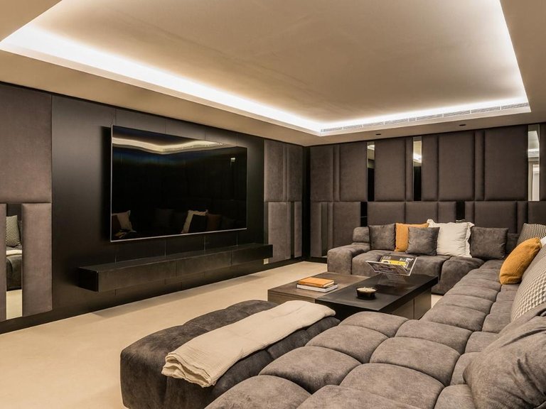 Villa for Sale in Benahavís, Malaga 26