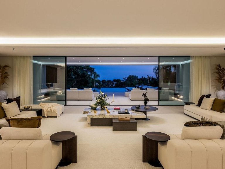 Villa for Sale in Benahavís, Malaga 18