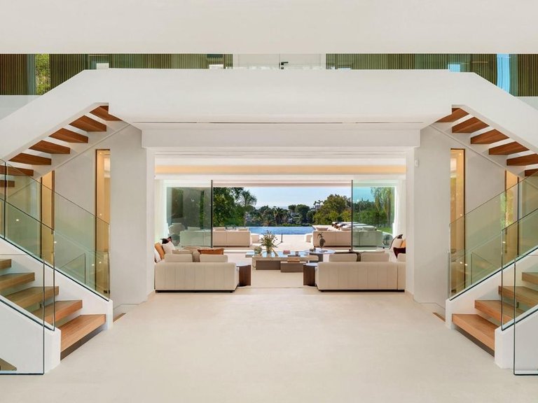 Villa for Sale in Benahavís, Malaga 9