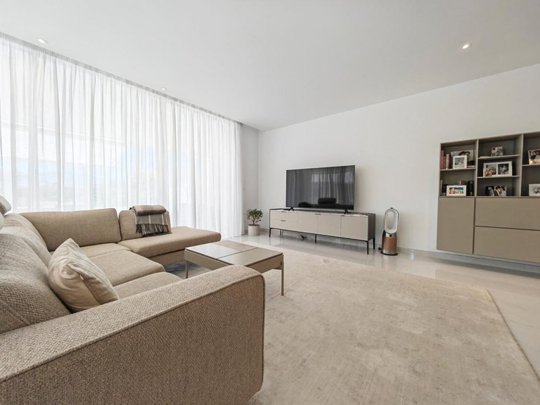 Apartment for Sale in Estepona, Malaga 9