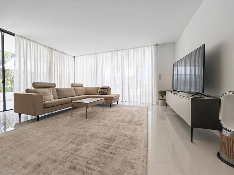 Apartment for Sale in Estepona, Malaga 5