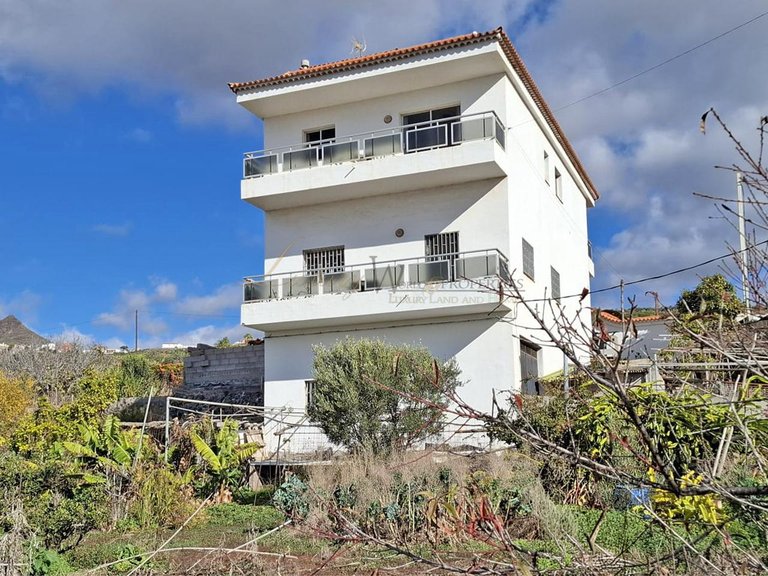 Villa for Sale in La Sabinita, Tenerife, España 1