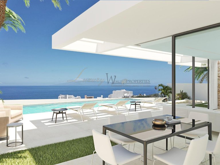Villa for Sale in Costa Adeje, Tenerife, España 6