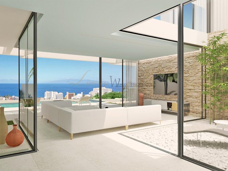 Villa for Sale in Costa Adeje, Tenerife, España 7