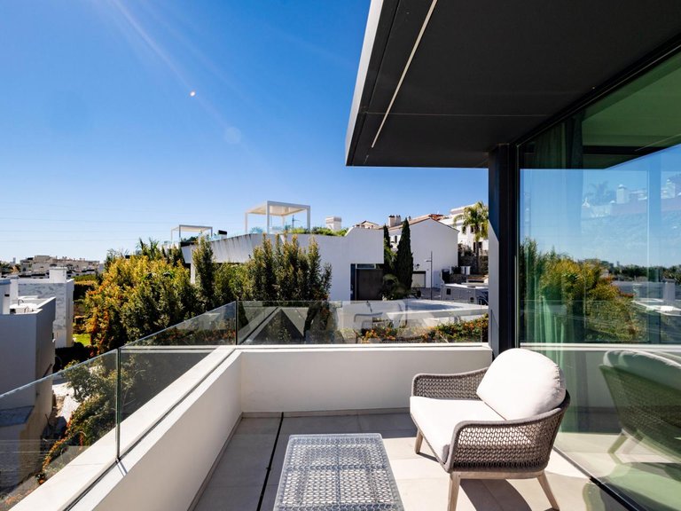 Villa for Sale in Estepona, Malaga 15