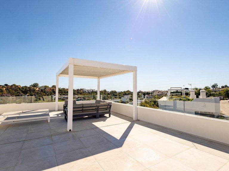 Villa for Sale in Estepona, Malaga 10