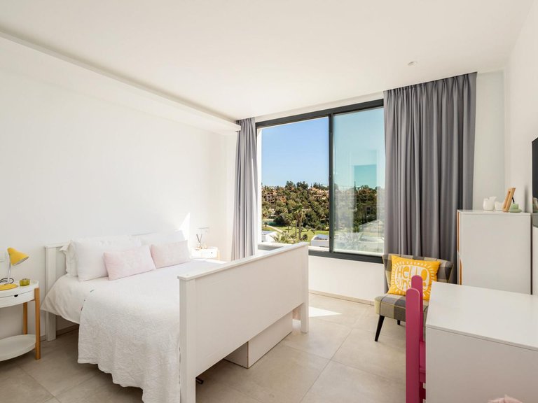Villa for Sale in Estepona, Malaga 14
