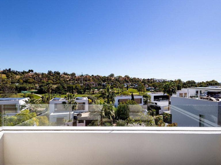 Villa for Sale in Estepona, Malaga 19