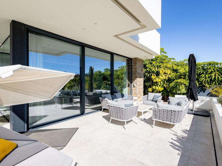 Villa for Sale in Estepona, Malaga 32