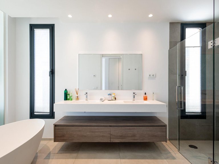 Villa for Sale in Estepona, Malaga 22