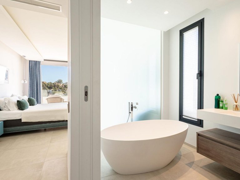 Villa for Sale in Estepona, Malaga 21