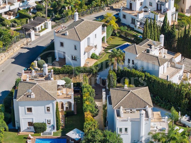 Villa for Sale in Estepona, Malaga 37