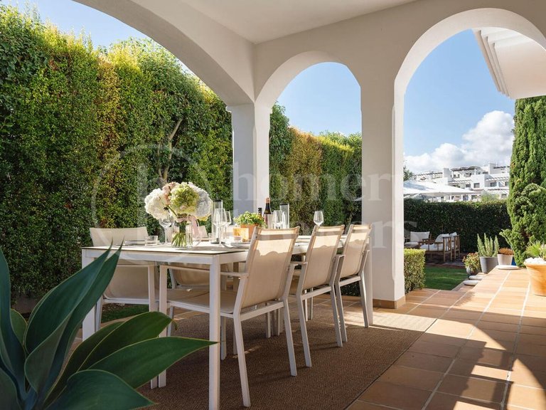 Villa for Sale in Estepona, Malaga 2