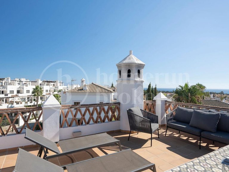 Villa for Sale in Estepona, Malaga 26