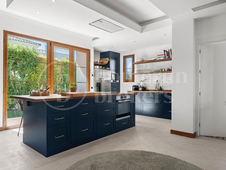 Villa for Sale in Estepona, Malaga 23