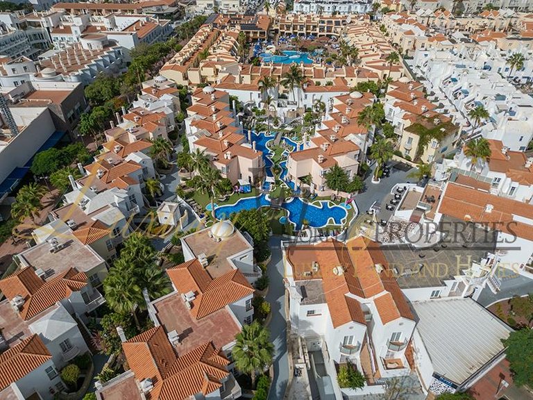 Apartment for Sale in Costa Adeje, Tenerife, España 17