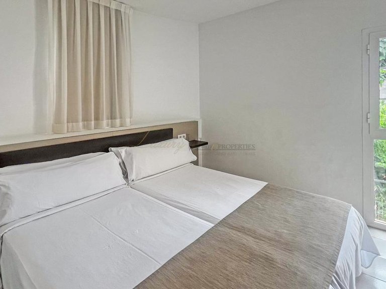 Apartment for Sale in Costa Adeje, Tenerife, España 12